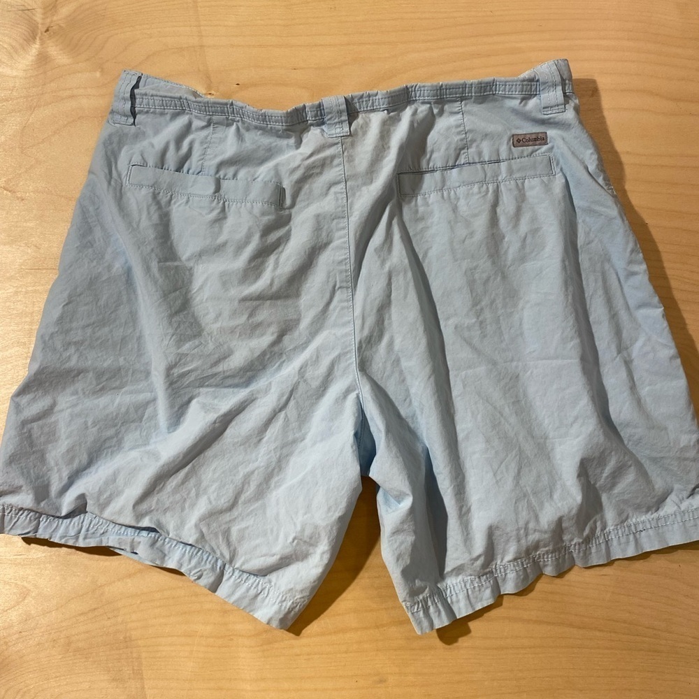 Columbia Shorts. Size 38 W (BB) - Picture 7 of 8